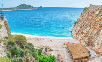 Kalkan Saray Suites Hotel