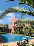 Equi Palace & Spa - Kolam Renang