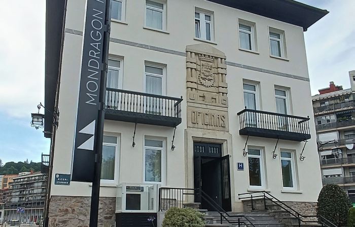Hotel Mondragón