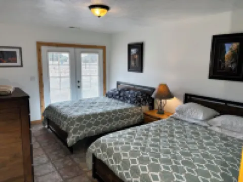 Hacienda Roja - the Juniper #5 at Wind Walker Homestead Hotels in Spring City