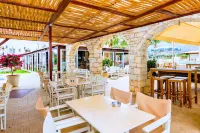 Yiannis Manos Hotel Resort - breakfast