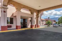 Quality Inn & Suites Albuquerque North near Balloon Fiesta Park Hotels in Rio Rancho