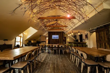 Lofts du Village Отели в г. Ле Коллин-де-л'Утауе