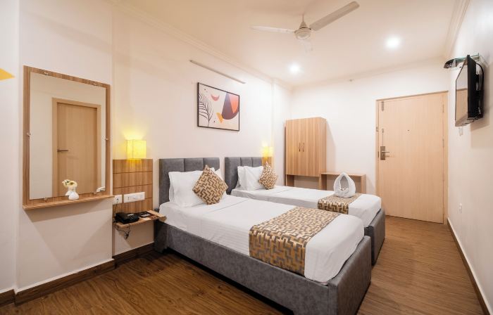 Hotel Seasons Inn