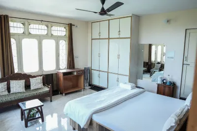 Ketav's Ayush Health Paradise