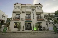 The Green Goose Hotel