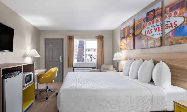 Days Inn by Wyndham Las Vegas Airport Near the Strip