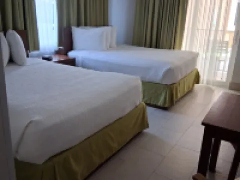 โรงแรมกัลฟ์ ออน เดอะบีช โรงแรมในเคลียร์วอเตอร์