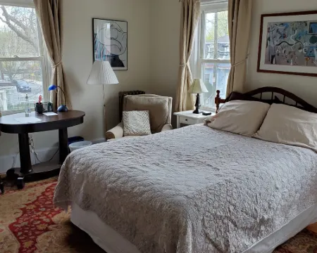 The Morrison House Bed and Breakfast Hotels in Somerville