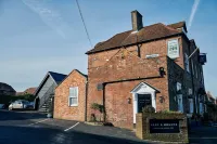 Hare and Hounds Newbury Hotel dekat Highclere Castle