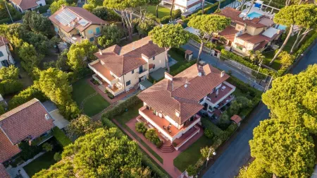 Regina Beach Villa, by the Beach in Marina di Pietrasanta