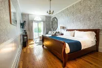 Homeport Inn and Tavern Hotels in Belfast