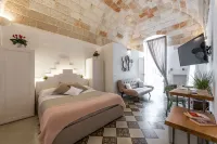 四月迪摩爾飯店 Centro Storico di Polignano a Mare附近的飯店