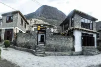 Hotel Om's Home Các khách sạn gần Jomsom Airport