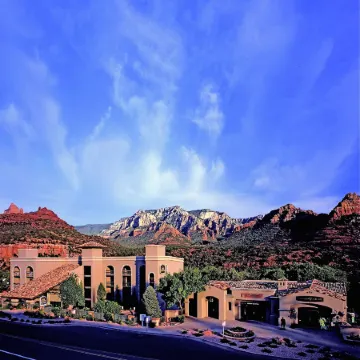 Best Western Plus Arroyo Roble Hotel  Creekside Villas