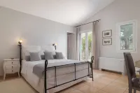 Aelia & Melitta Villas Hotels in Aegina