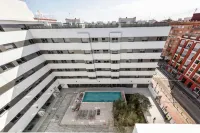 Livensa Living Studios Valencia Marina Real - Pools