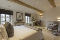Mougins Luxury Retreats Hotel dekat IDRAC Campus de Nice
