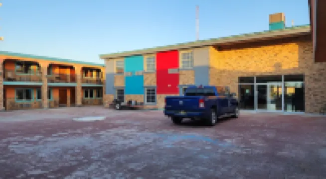 B&J Hotel and Apartments