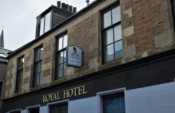 斯特羅姆內斯皇家酒店