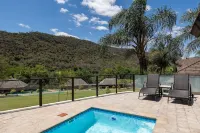 Hazyview Cabanas - Hot Tub