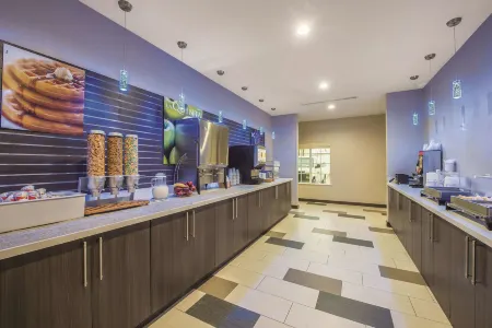 La Quinta Inn & Suites by Wyndham Enid