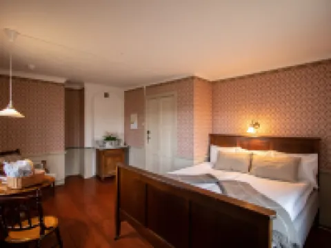 Hotell Dahlströmska gården Hotels in Vadstena