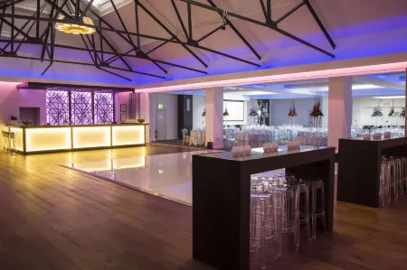 The Halston Carlisle Отели в г. Карлайл