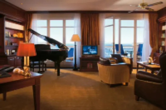 ヨットハフェンレジデンス ホーヘ ドゥーネ ホテル