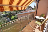 Apartments Jeromela Hotels in Galizana