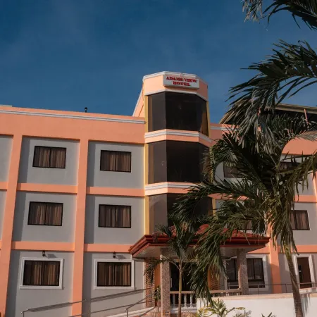 Adams View Hotel Отели в г. Моолбол