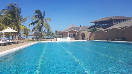 Ocean Beach Resort & Spa Отели в г. Малинди