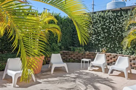 Rincon Plaza Hotel Отели в г. Ринкон