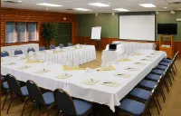 The Pointe Hotel and Suites Hotels in Minocqua