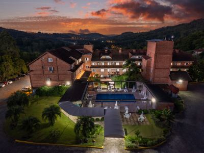 Farina Park Hotel
