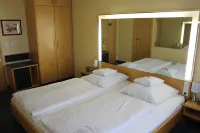 Hotel Victoria Förster e.K. Hotels in der Nähe von Safariland Stukenbrock