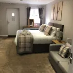 De Courceys Manor Suites & Cottages