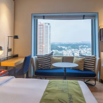 Hyatt Centric MG Road Bangalore Отели рядом с достопримечательностью «Бизнес-комплекс RMZ Infinity»