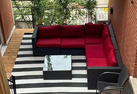 LIV Mtl Mtl Отели рядом с достопримечательностью «Парк олимпик де Монреаль»