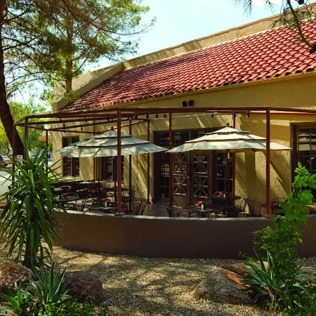 Embassy Suites by Hilton Phoenix Tempe