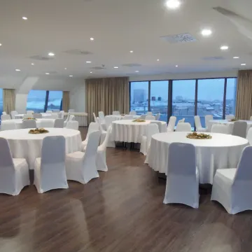 Hotel Saffron Отели рядом с достопримечательностью «район Братислава I»
