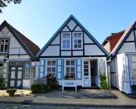 Vogel Hotel & Appartements Hotels in Warnemunde