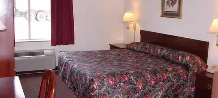 Red Carpet Inn Chambersburg Hotels in Franklin County
