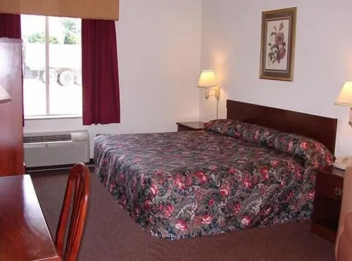 Red Carpet Inn Chambersburg Hotels in Franklin County
