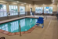 Comfort Inn & Suites Artesia - Pools