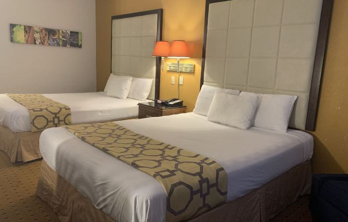 Brentwood Inn & Suites