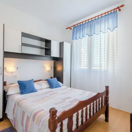 Apartment Mia Hotels in Mirca
