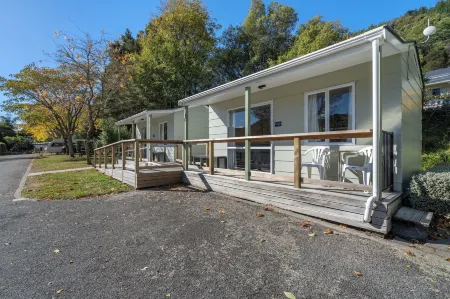 Tasman Holiday Parks – Picton