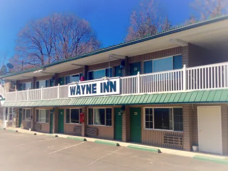 Wayne Inn
