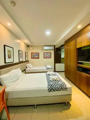 Casa Verde Hotel & Events Center Các khách sạn ở Imus